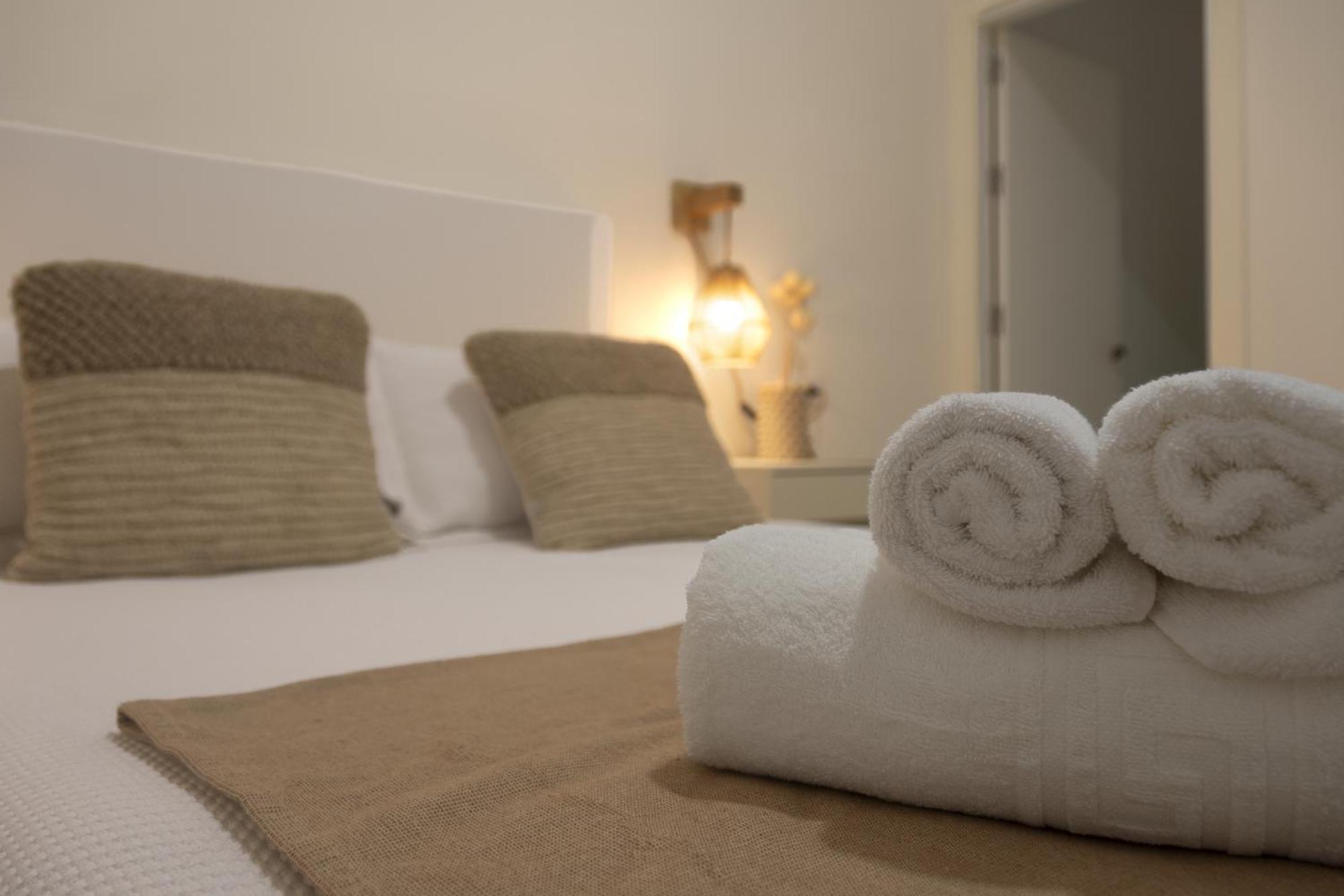 Apartamentos La Tahona カディス エクステリア 写真