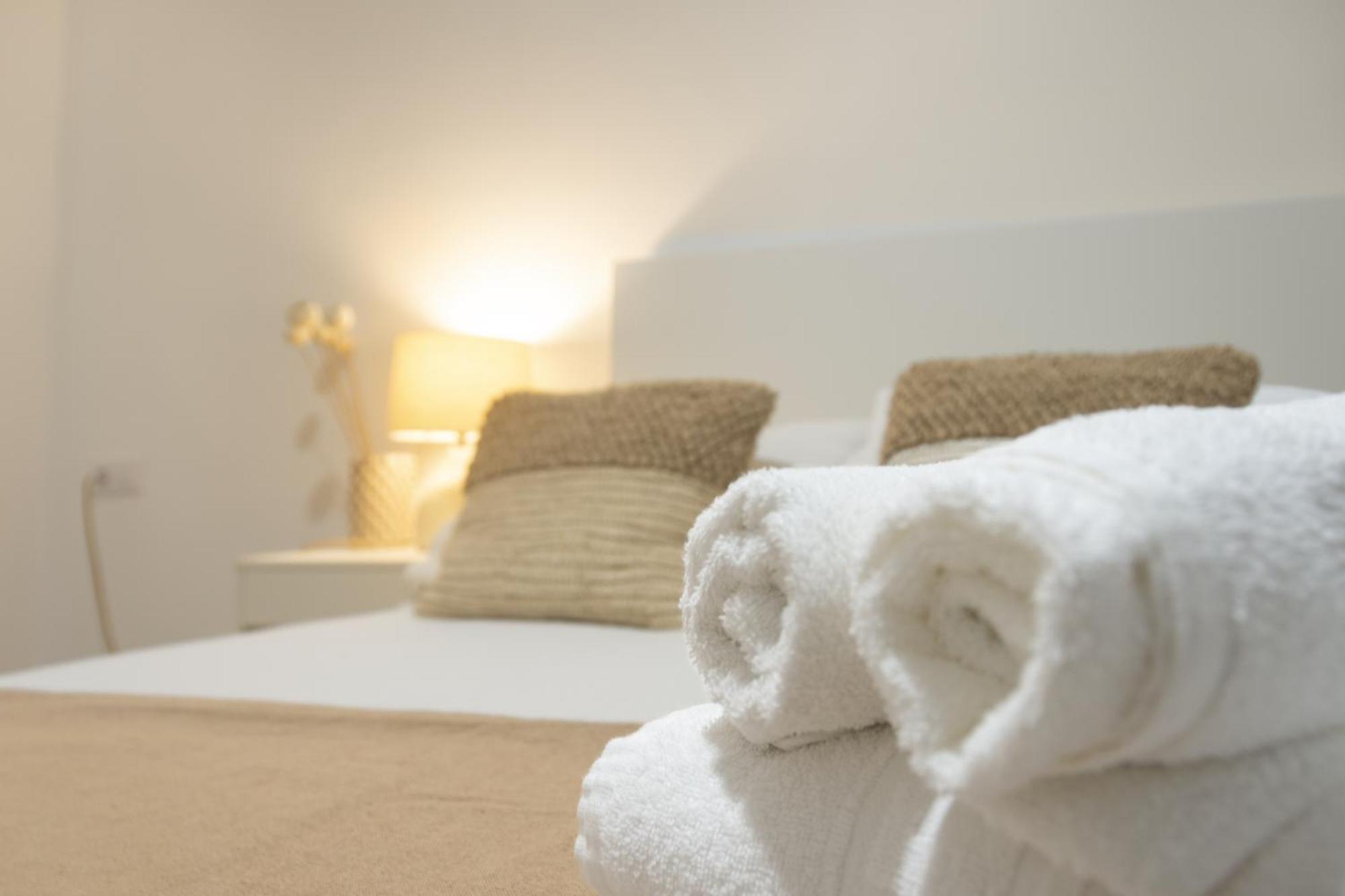Apartamentos La Tahona カディス エクステリア 写真