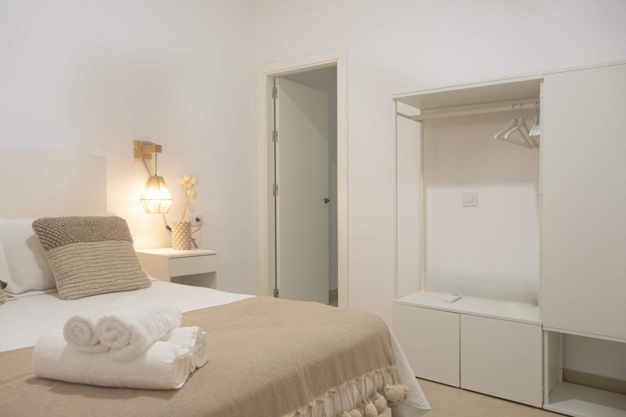 Apartamentos La Tahona カディス エクステリア 写真