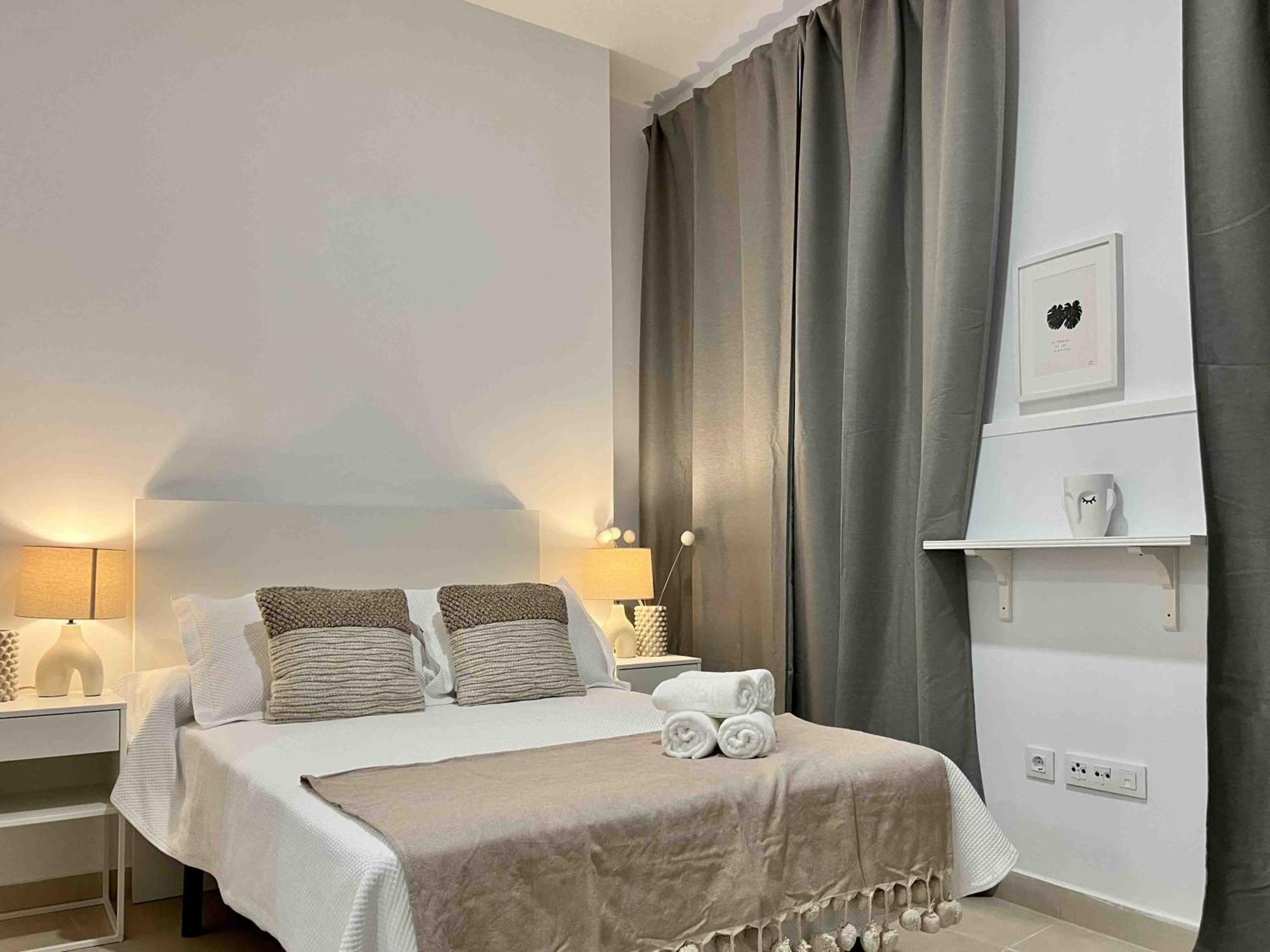 Apartamentos La Tahona カディス エクステリア 写真